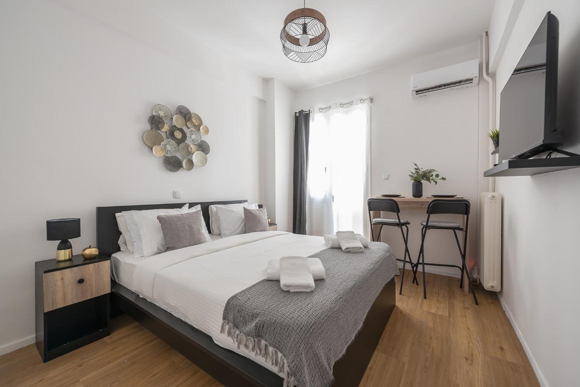 Apartment Cozy Gem In 2 Min From Metro Athens