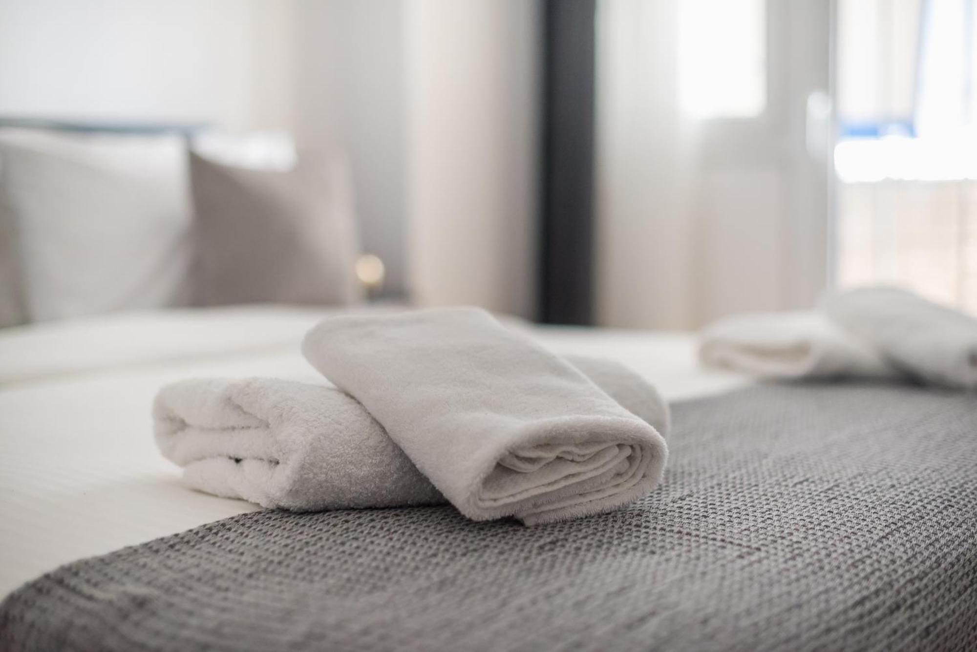 Cozy Gem In 2 Min From Metro Apartment