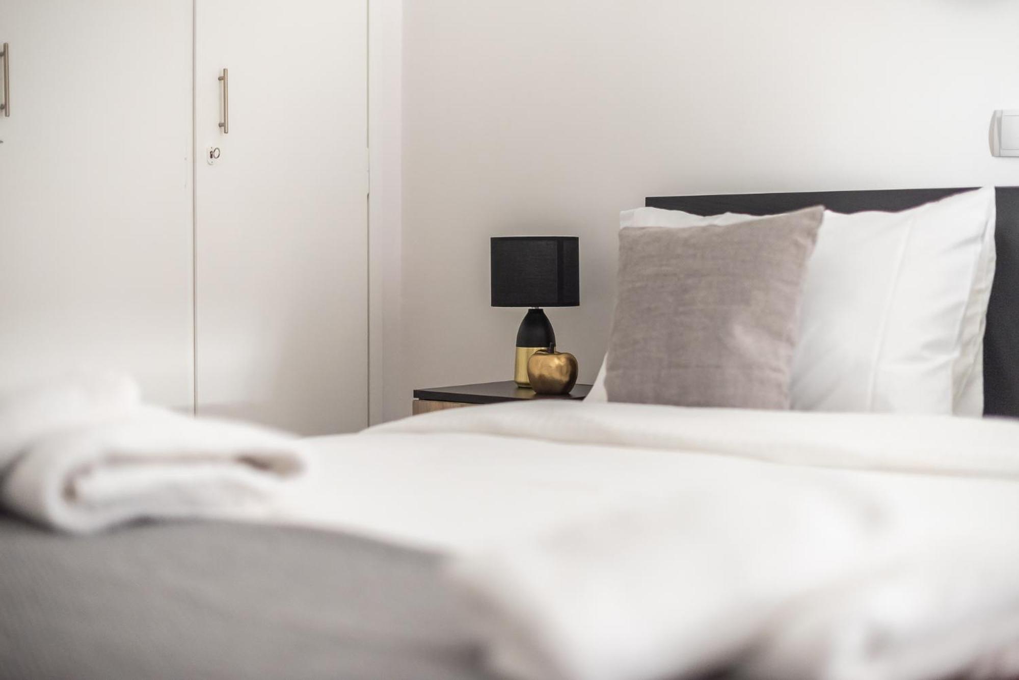 Apartment Cozy Gem In 2 Min From Metro *
